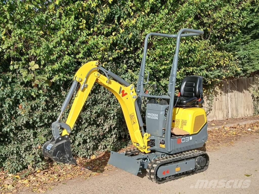 Wacker Neuson 803 Miniescavatori