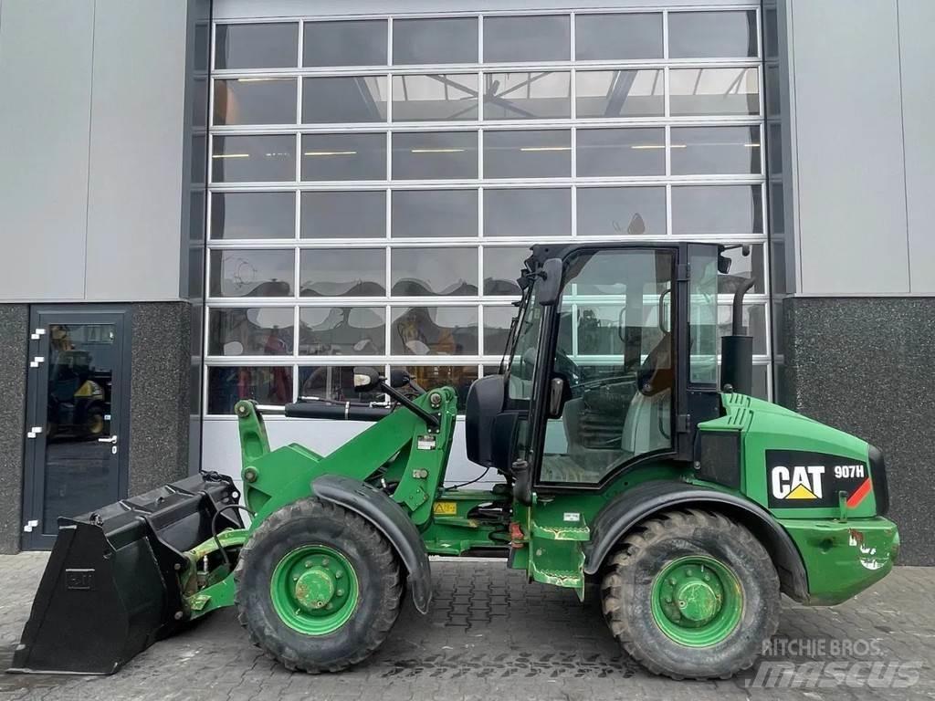 CAT 907H Pale gommate