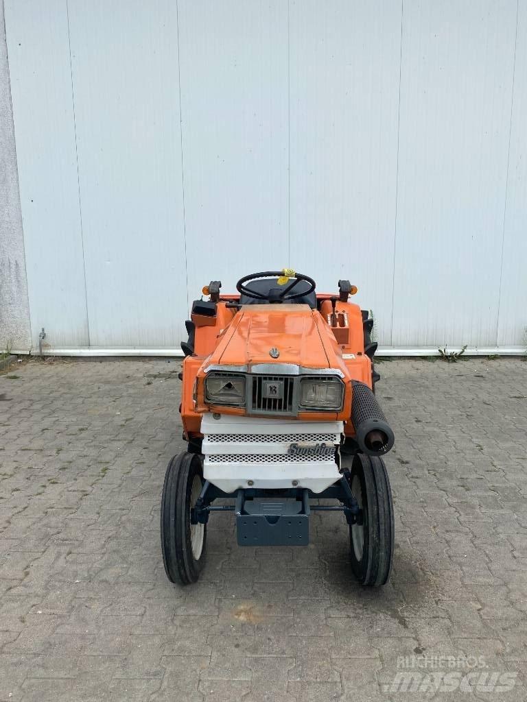 Kubota B1702-M Trattori compatti