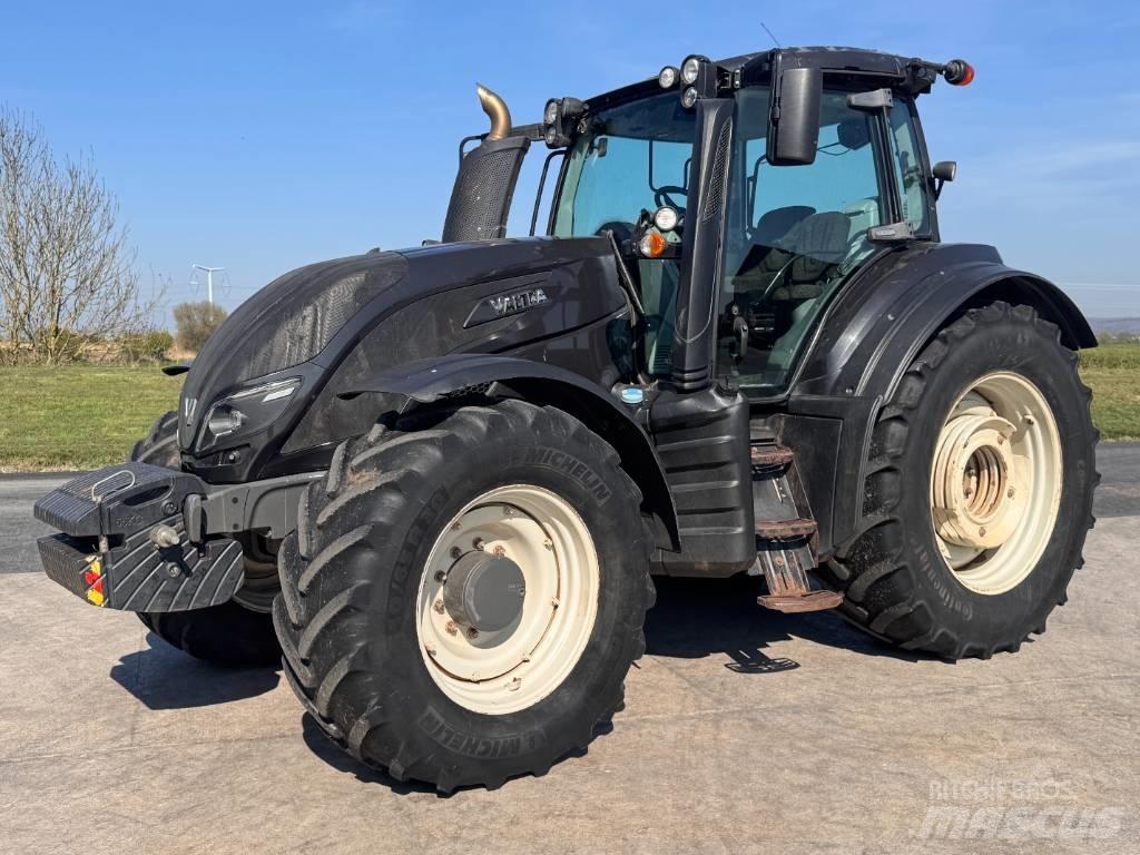 Valtra T 174 Trattori
