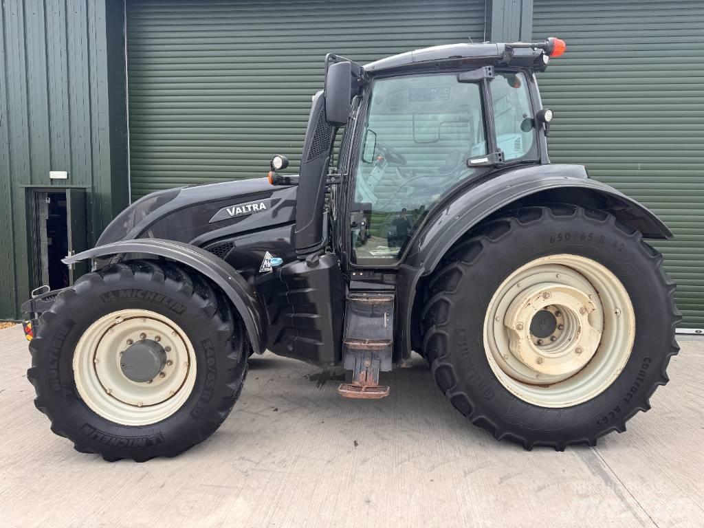 Valtra T 174 Trattori