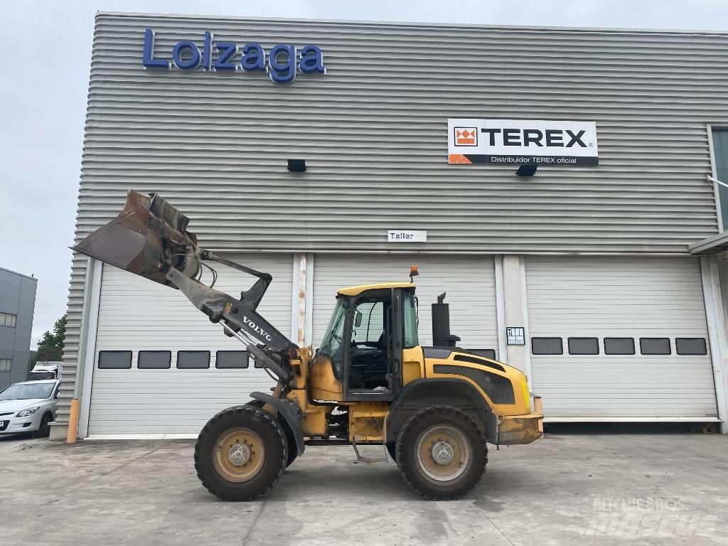 Volvo L45F Pale gommate