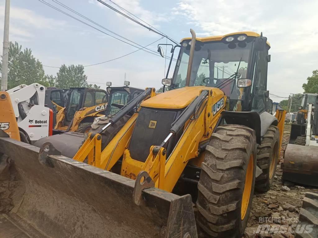 JCB 4CX Terne