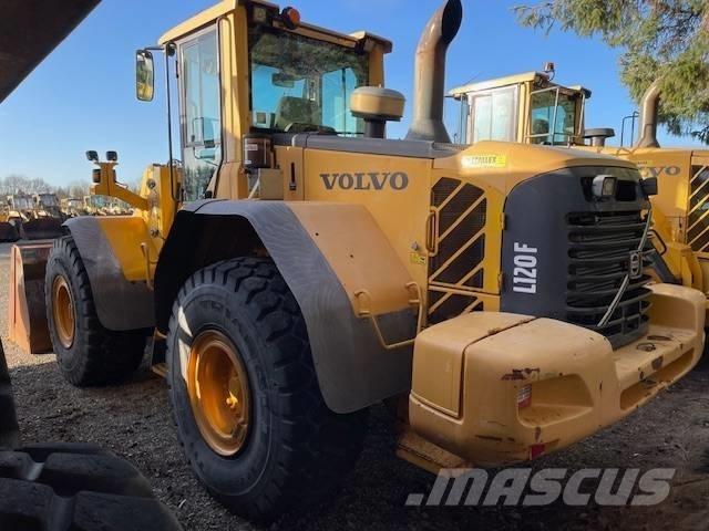 Volvo L120F Pale gommate