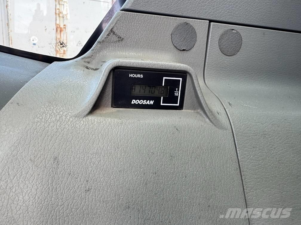 Doosan DX 300 LC-3 Escavatori cingolati