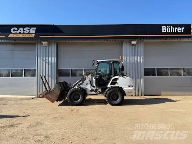Volvo L 25 F Pale gommate