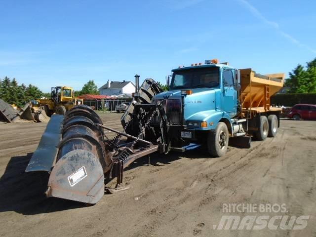 Western Star 5800 Lame spazzaneve e aratri