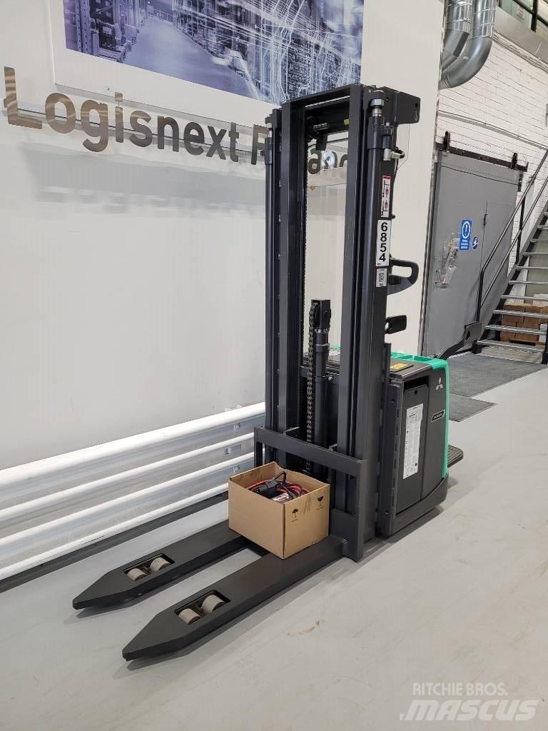Mitsubishi SBV 16 P Carelli stoccatori  automatici-usati