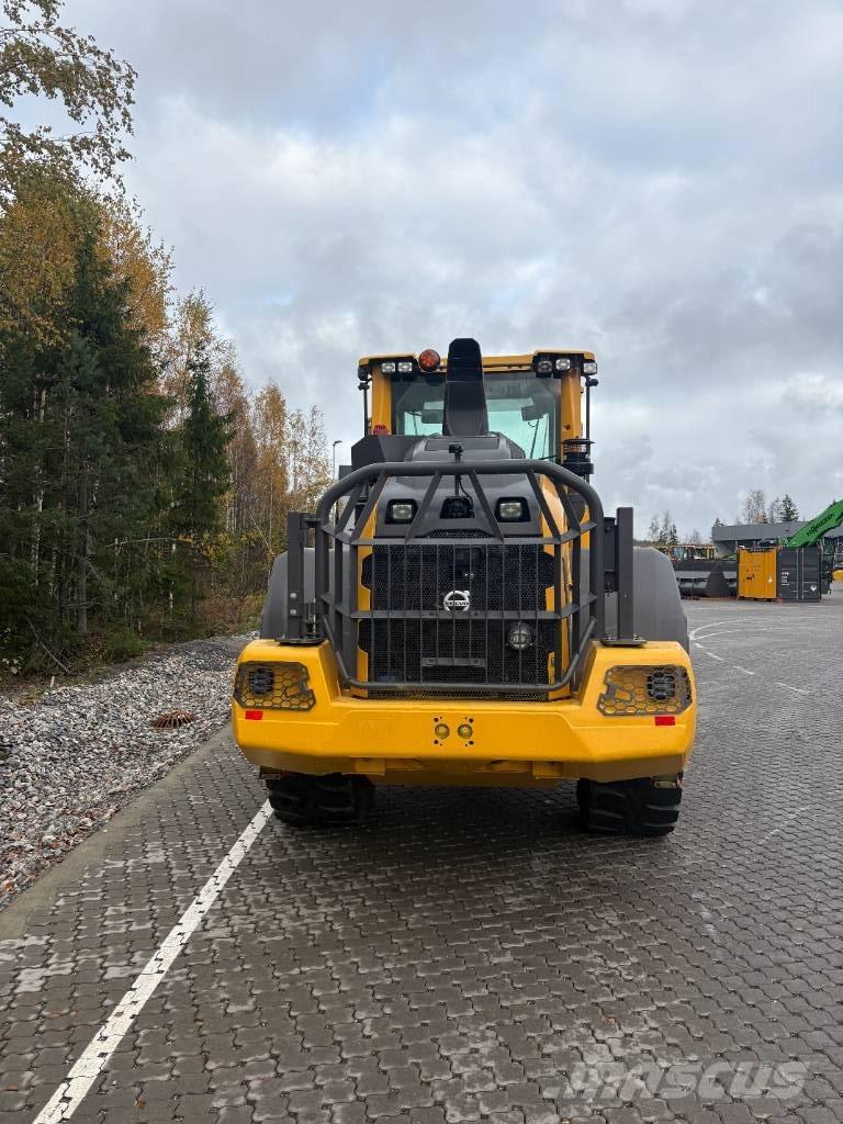 Volvo L90H Pale gommate