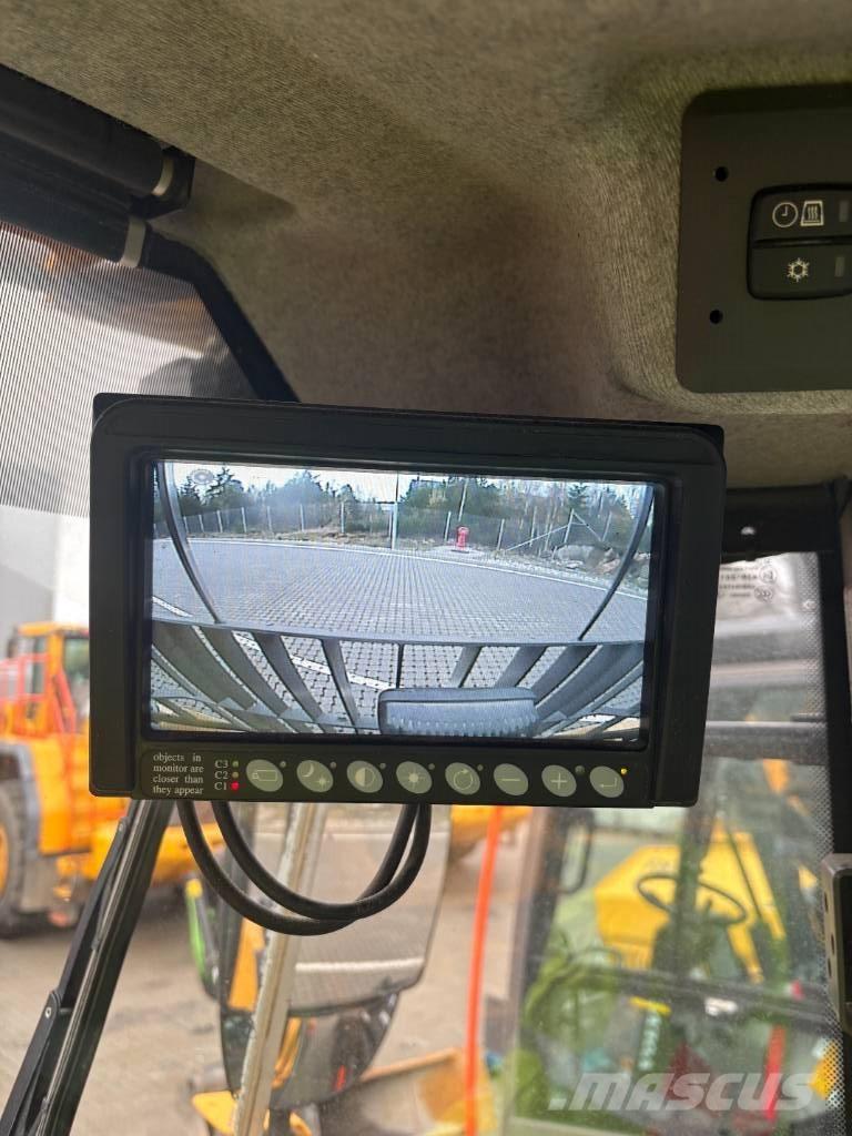 Volvo L90H Pale gommate