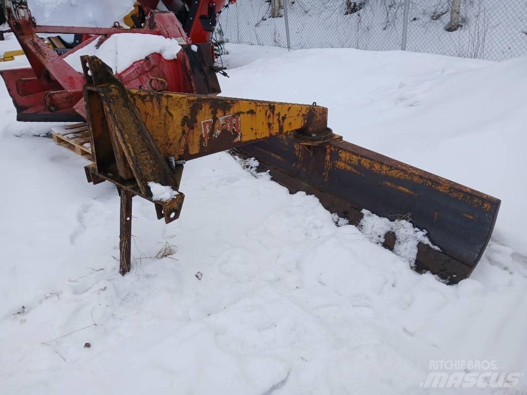Raju Perälevy 250 cm Grader