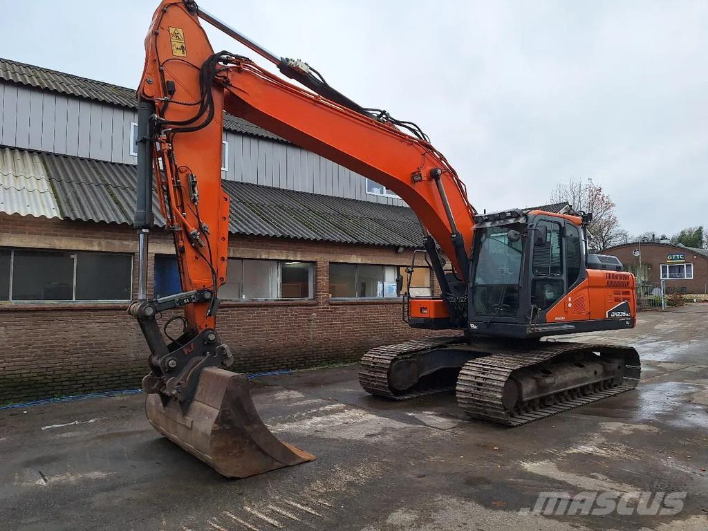 Doosan DX235NLC-5 Escavatori cingolati