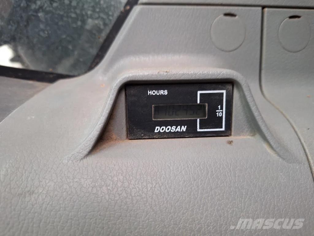 Doosan DX235NLC-5 Escavatori cingolati