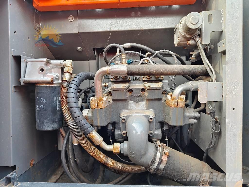 Hitachi ZX 200 Escavatori cingolati