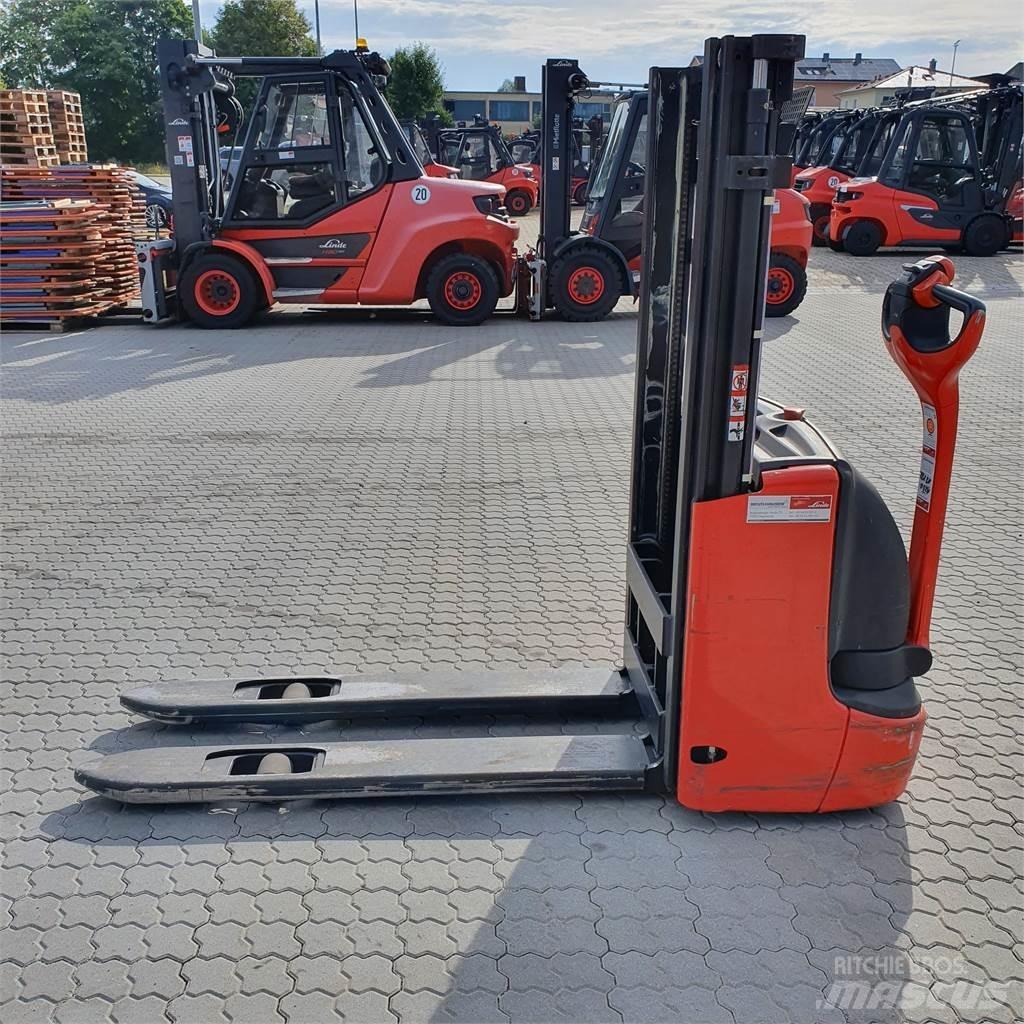 Linde L12 Transpallet uomo a terra