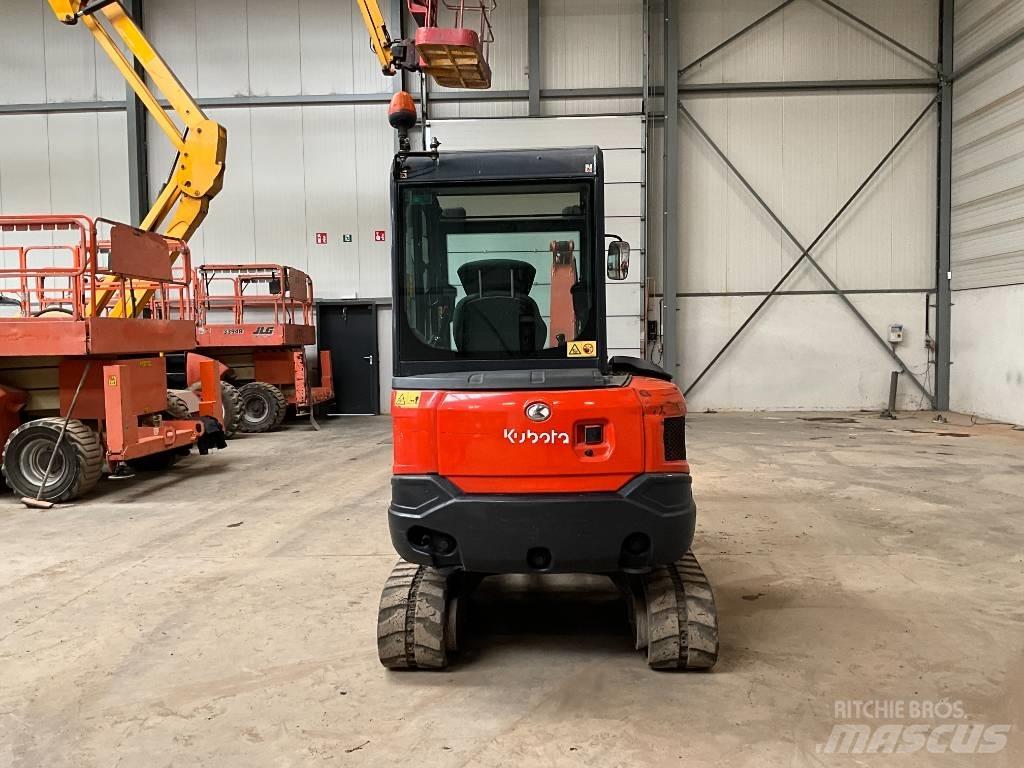 Kubota KX 030-4 Miniescavatori