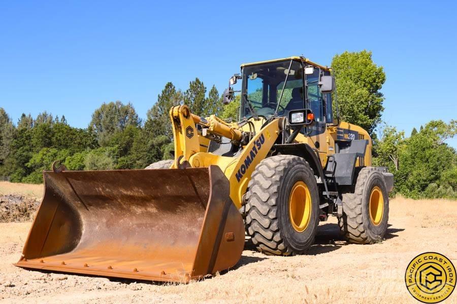 Komatsu WA 320-7 Pale gommate