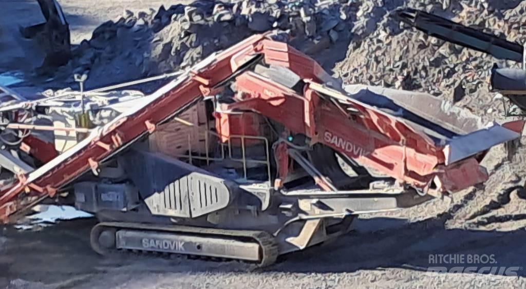 Sandvik QH 332 DDHS Frantoi mobili