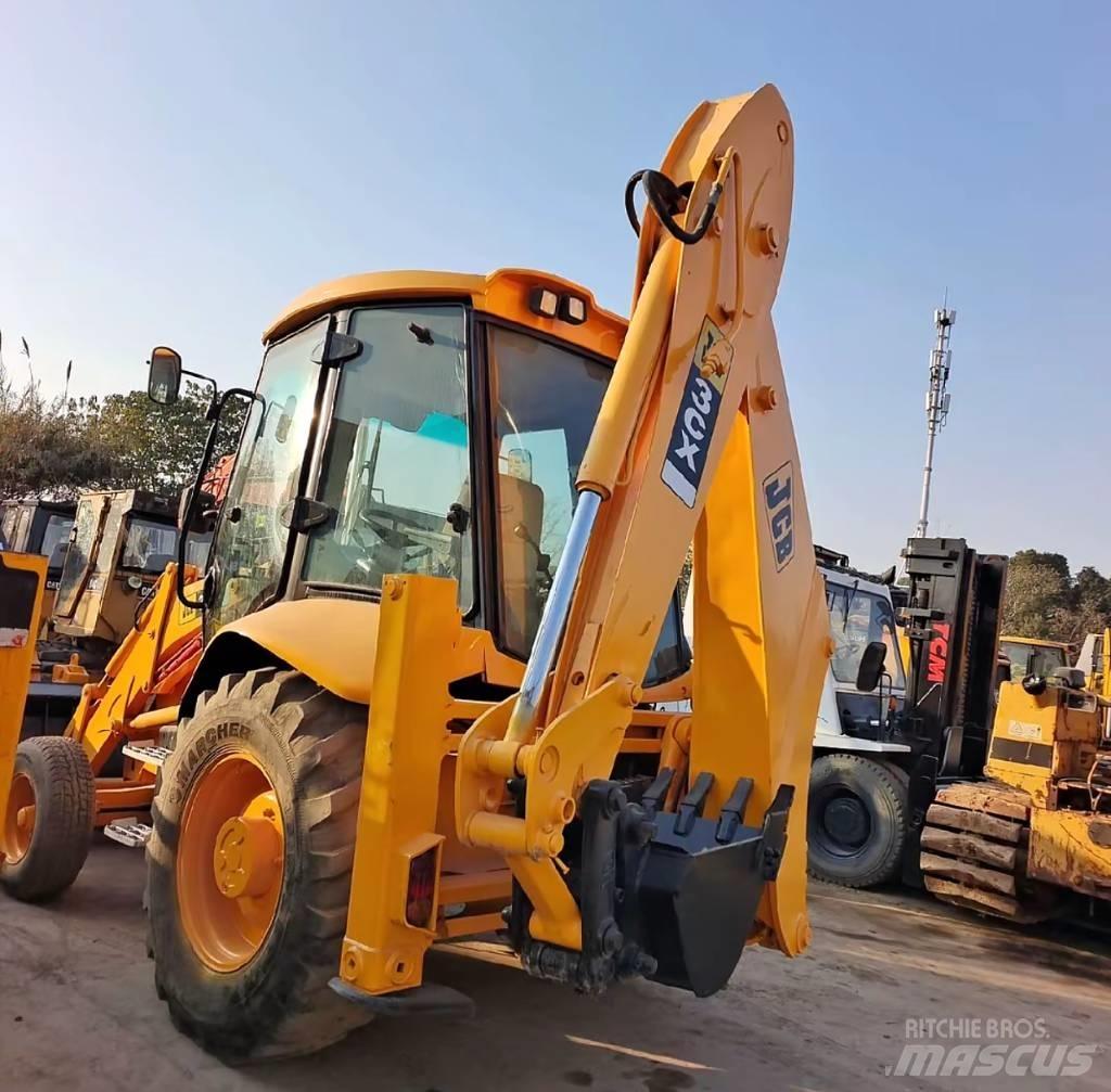 JCB 3 CX Terne