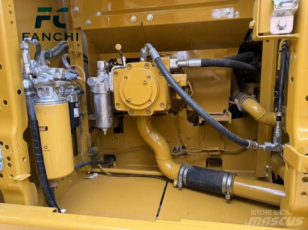 CAT 320 Escavatori cingolati