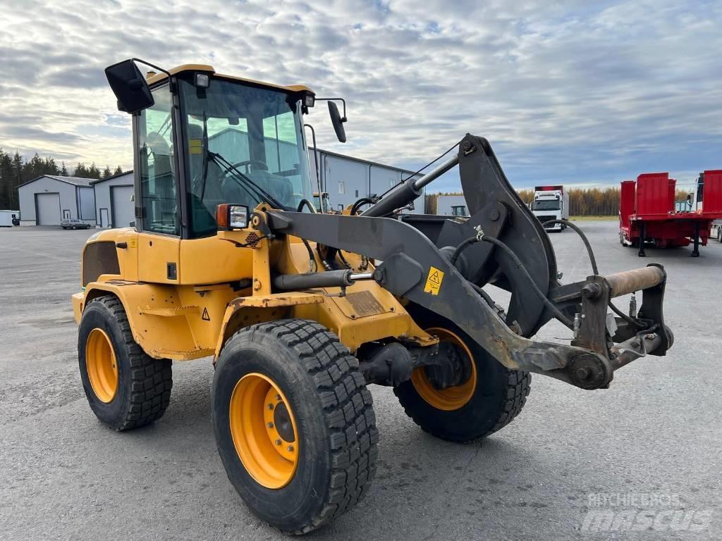 Volvo L30 G S Pale gommate