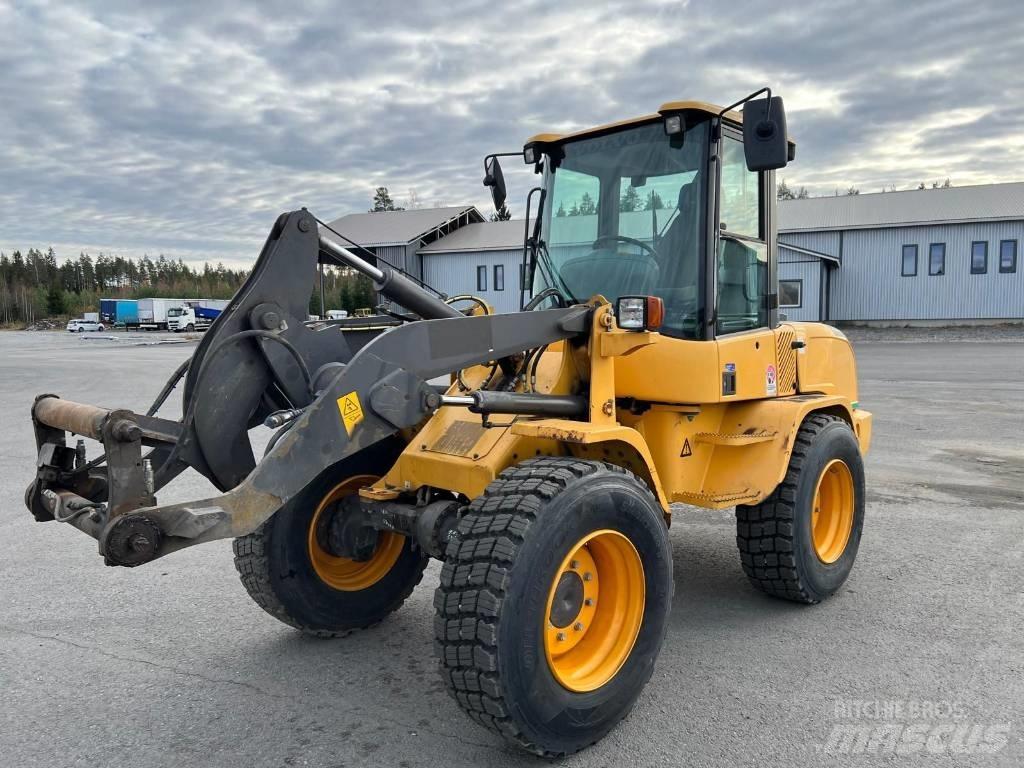 Volvo L30 G S Pale gommate