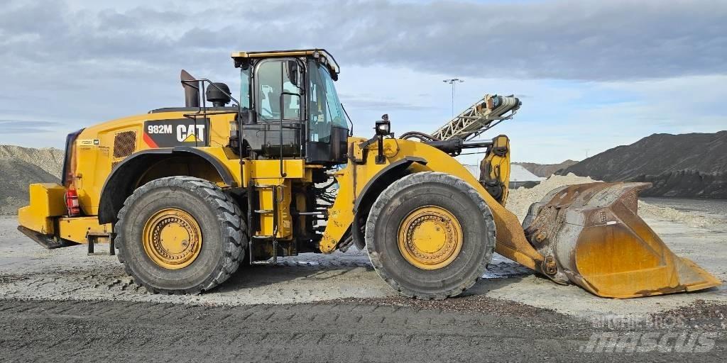 CAT 982 M Pale gommate