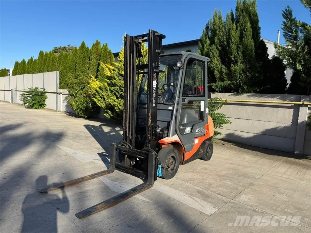Toyota 7FGF25 Carrelli elevatori GPL