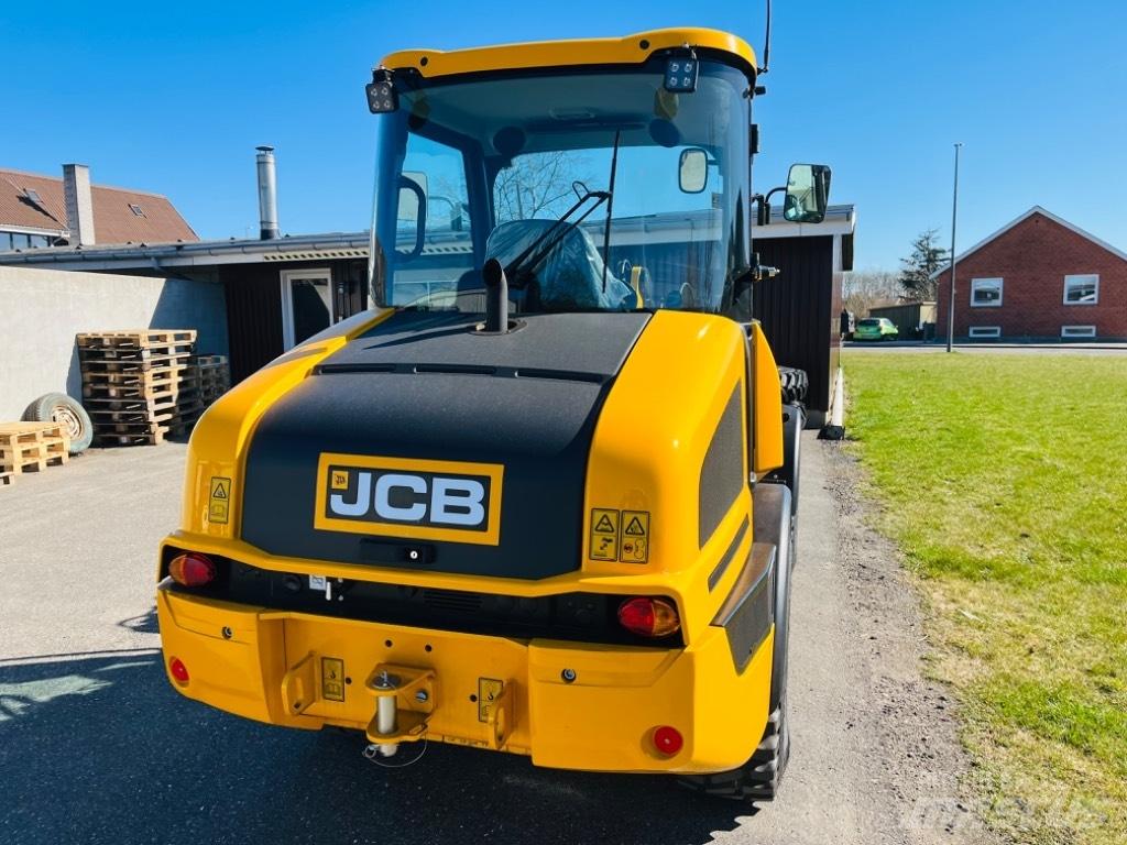 JCB 407 Pale multiuso