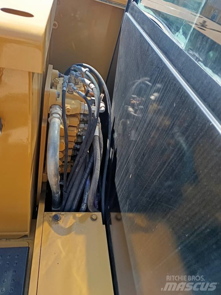 CAT 306E2 Miniescavatori