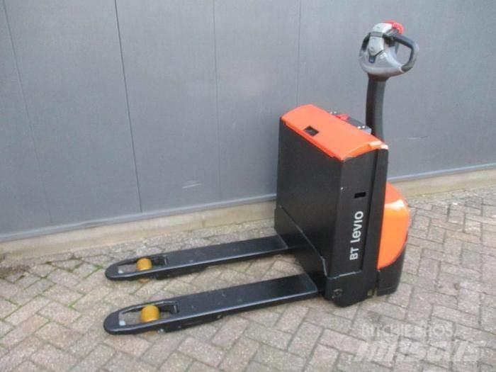 Toyota LWE 140 Transpallet manuale