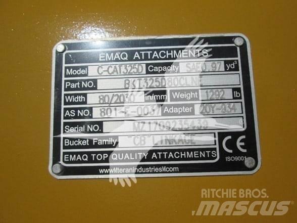 Emaq CAT 325D Benne
