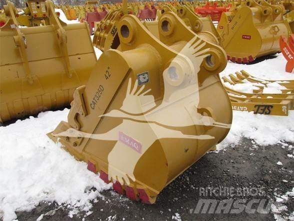 Emaq CAT325D Benne