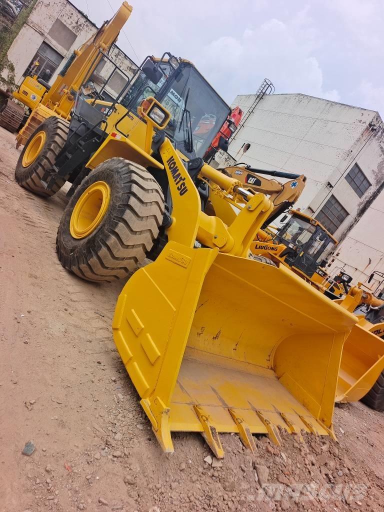 Komatsu WA 380-5 Pale gommate