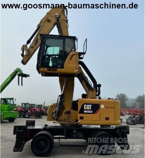 CAT MH 3022 Movimentazione rifiuti