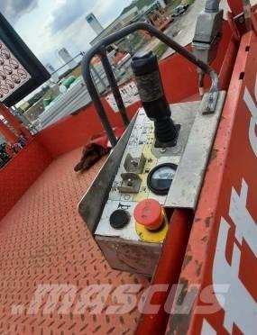 SkyJack SJ III 4740 Piattaforme a pantografo