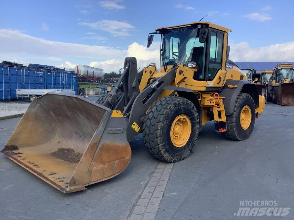 Volvo L 90 H Pale gommate