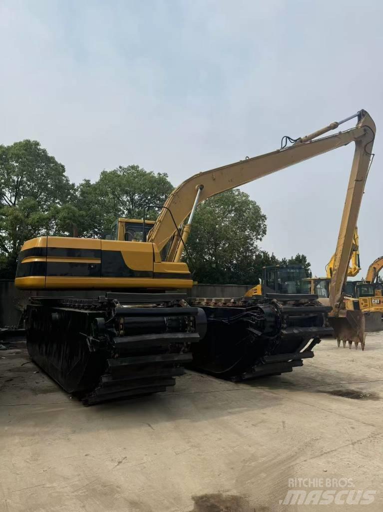 CAT 320B Escavatori anfibi