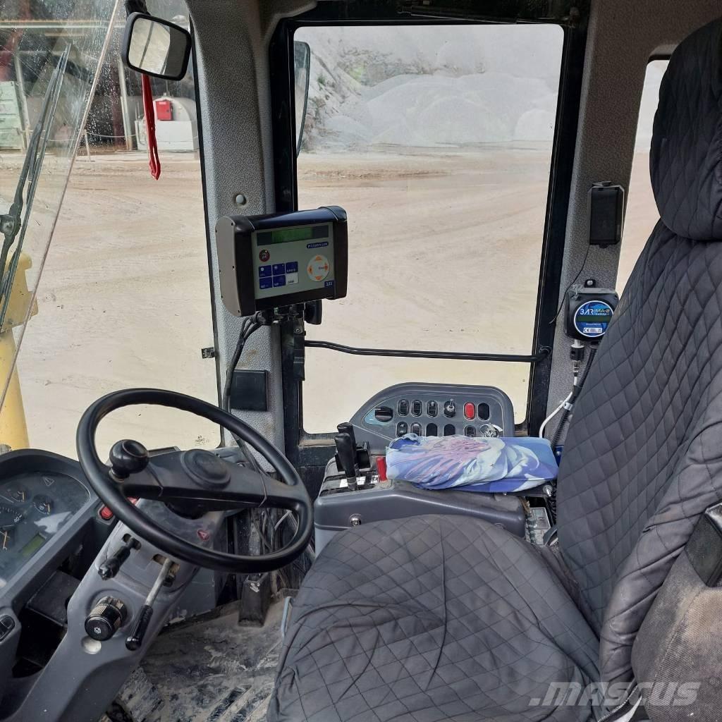 Komatsu WA470LC-6 Pale gommate