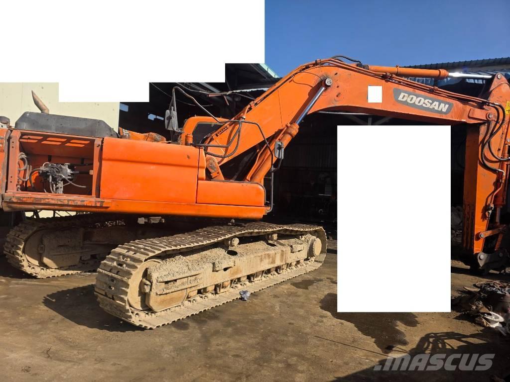 Doosan DX 300 LCA Escavatori cingolati