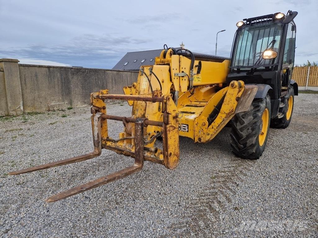 JCB 535-140 Sollevatori telescopici
