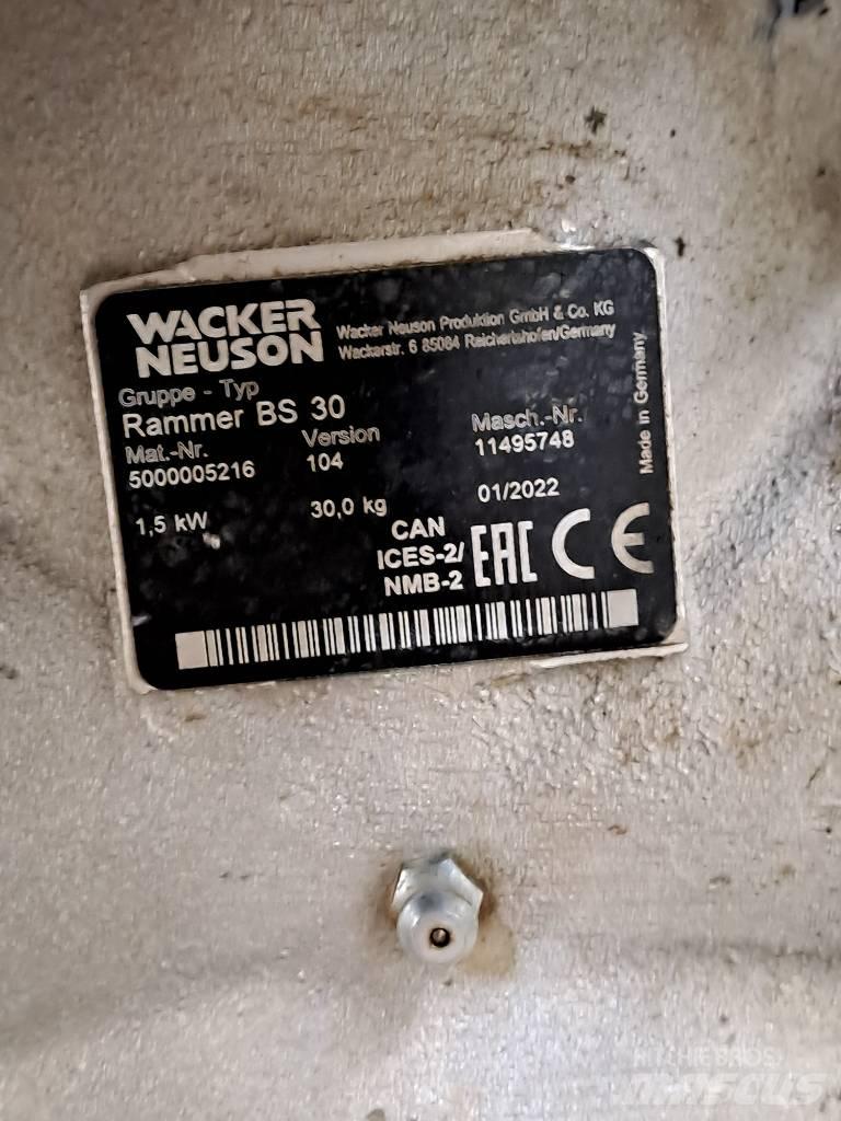 Wacker Neuson BS30 Vibrocostipatore verticale