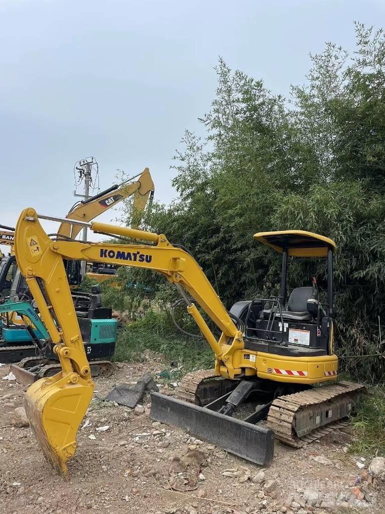 Komatsu PC35 Miniescavatori