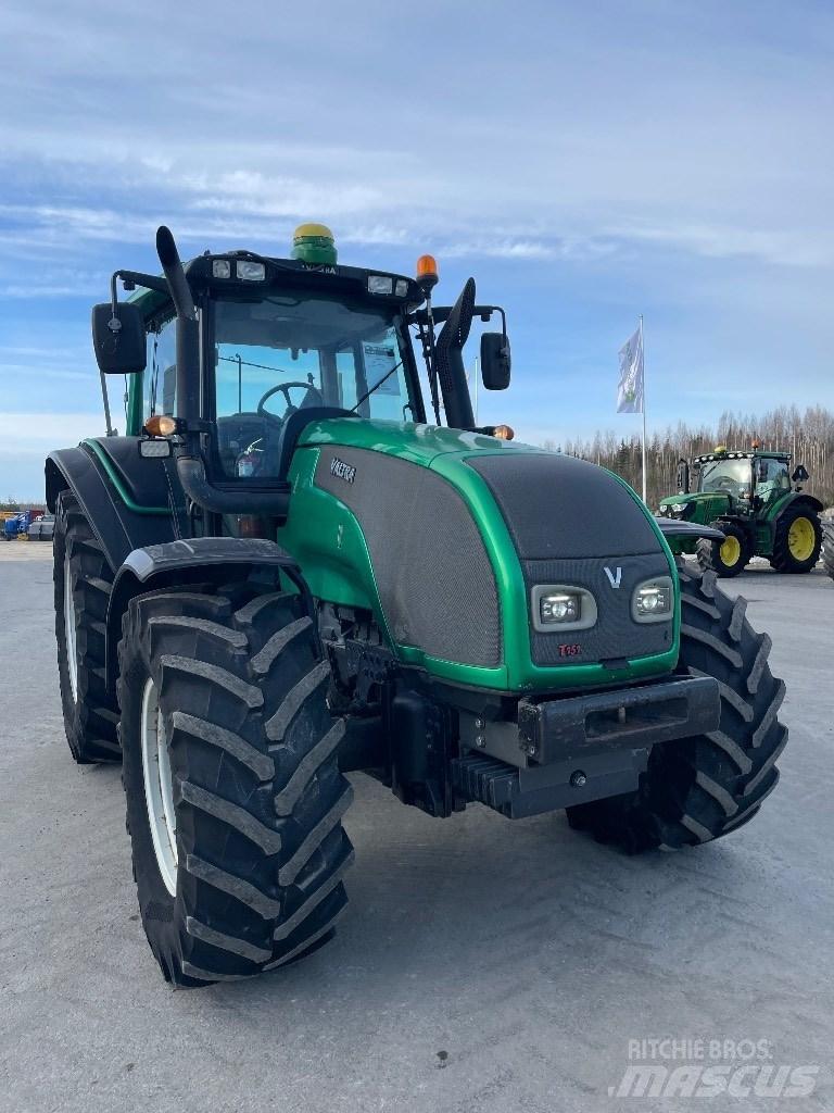 Valtra T151 Trattori