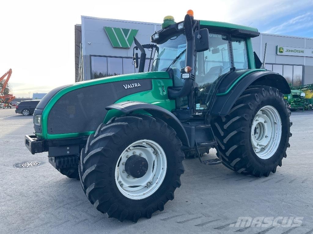 Valtra T151 Trattori