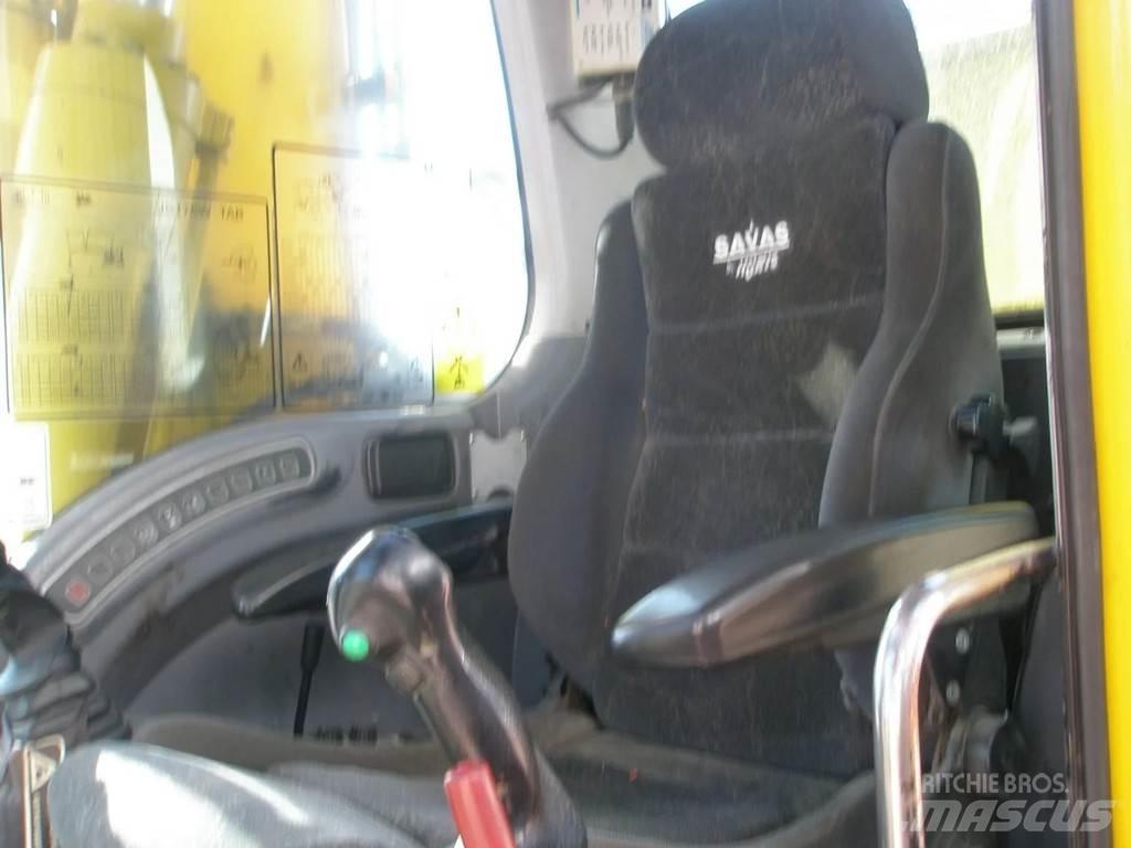 JCB JS175W Escavatori gommati