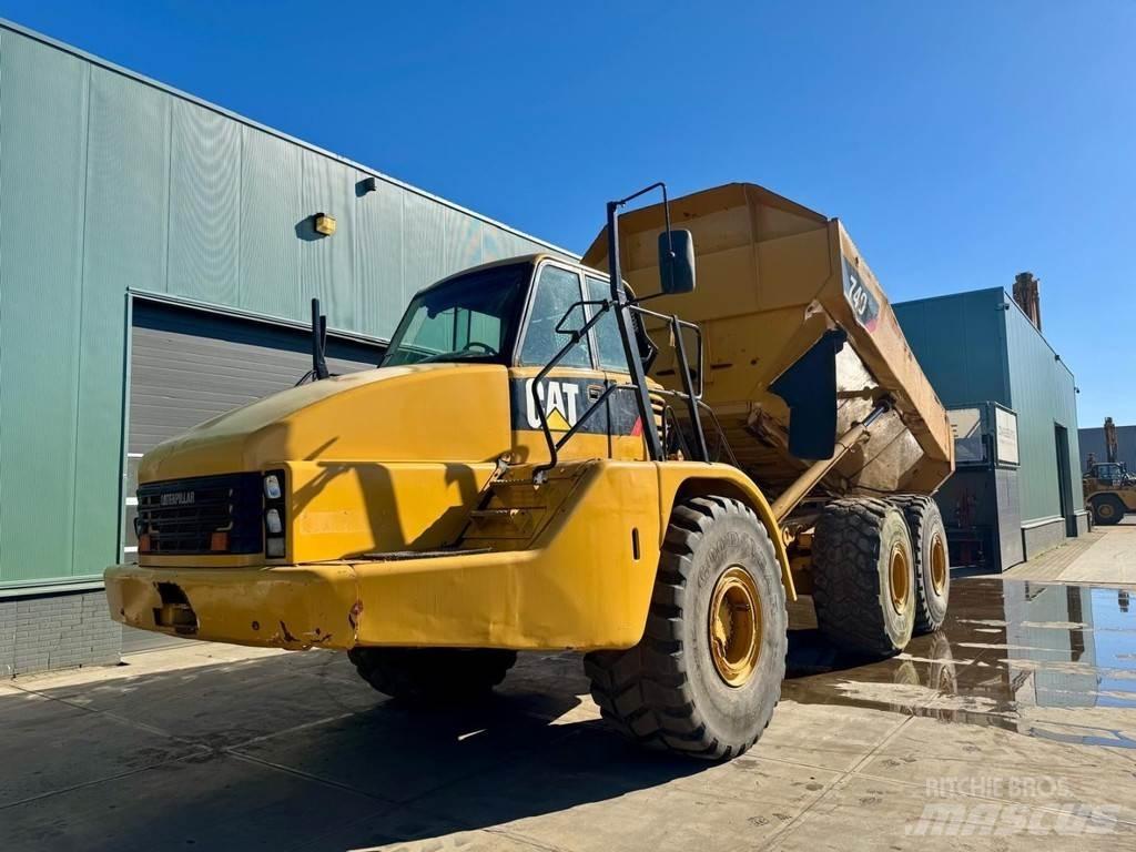 CAT 740 Dumpers articolati