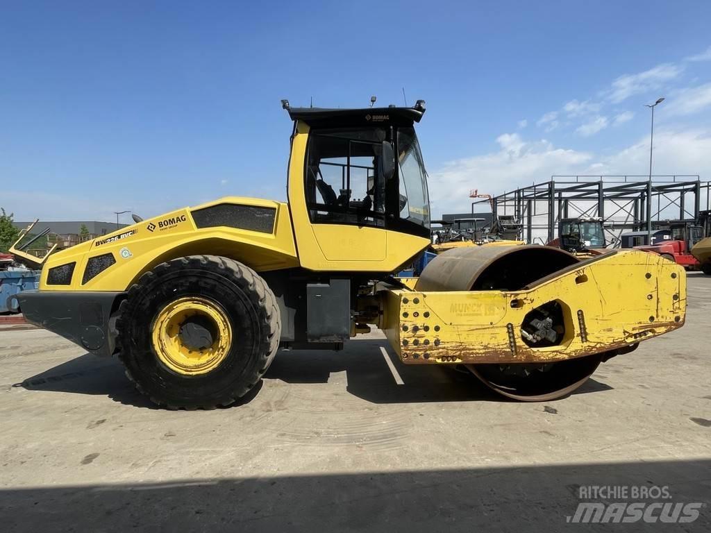 Bomag BW 226 BVC-5 Rulli monotamburo