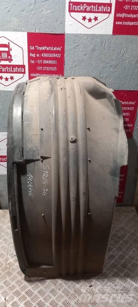 Scania 94 D.   1408466 Cabine e interni
