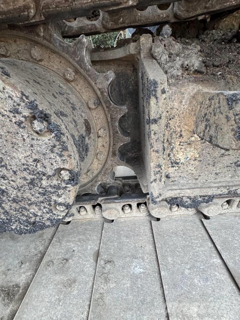 Hitachi ZX 135 US-6 Escavatori cingolati